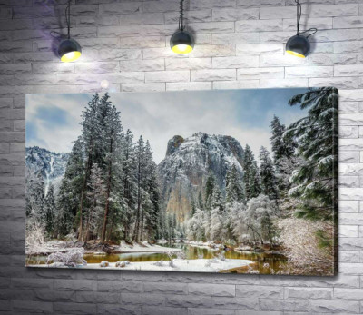 Зимний пейзаж в долине Национального парка Йосемити (Yosemite National Park)