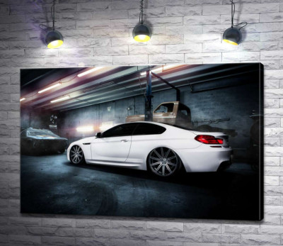 Белый блеск автомобиля BMW M6 Gran Coupé