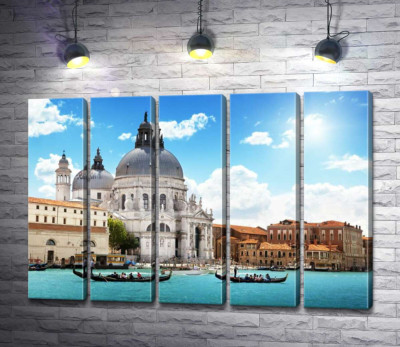 Модульная картина "Шедевр барокко, собор Санта-Мария-делла-Салуте (Basilica di Santa Maria della Salute), возвышается над Гранд-каналом (Canal Grande)"