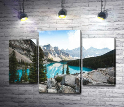 Модульна картина "Вид на озеро Морейн (Moraine Lake) зі скелястої вершини "