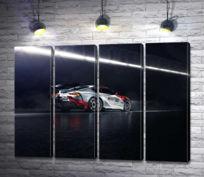 Модульная картина "Гоночный автомобиль Тойота (Toyota GR Supra GT4) разгоняется на трассе"