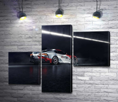 Модульна картина "Гоночний автомобіль Тойота (Toyota GR Supra GT4) розганяється на трасі"