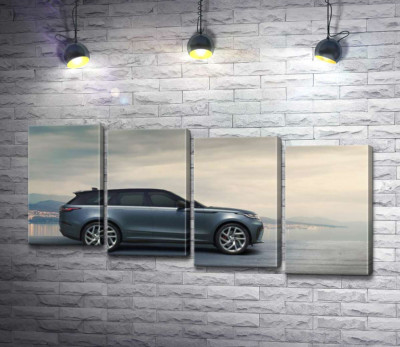 Модульная картина "Воплощение британской эстетики: автомобиль Ленд Ровер (Land Rover Range Rover Velar)"
