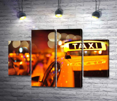 Модульная картина "Желтый маячок "Taxi" на крыше автомобиля"