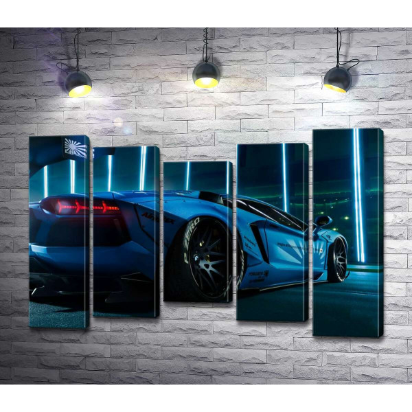 Лазурный цвет автомобиля Ламборгини (Lamborghini Aventador)
