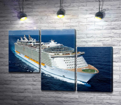 Модульная картина "Allure of Seas - круизное судно на полной скорости разрезает синюю водную гладь"