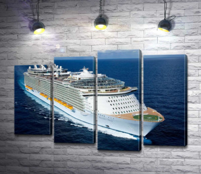 Модульна картина ""Allure of Seas" - круїзне судно на повній швидкості розрізає синю водну гладь"