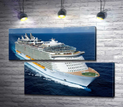 Модульная картина "Allure of Seas - круизное судно на полной скорости разрезает синюю водную гладь"