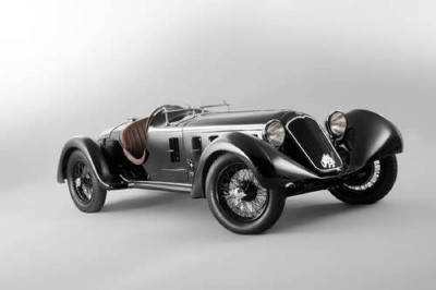 Ретро-автомобиль Alfa Romeo 6C