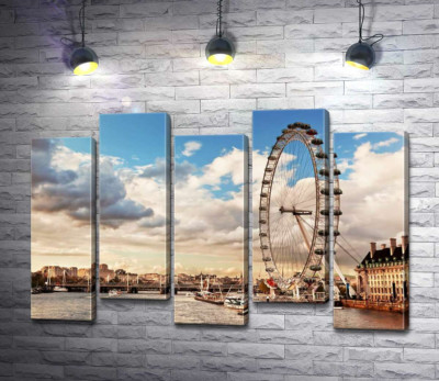 Колесо огляду "Лондонське око" (London eye) нависло над водами Темзи