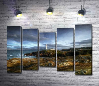 Модульная картина "Темные облака надвигаются на белый маяк полуострова Фанад (Fanad)"