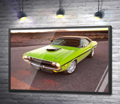 Постер "Яскравий автомобіль Dodge Challenger на дорозі серед пустелі"