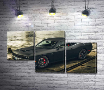 Модульная картина "Черная матовая модель автомобиля Dodge Challenger Hellcat"
