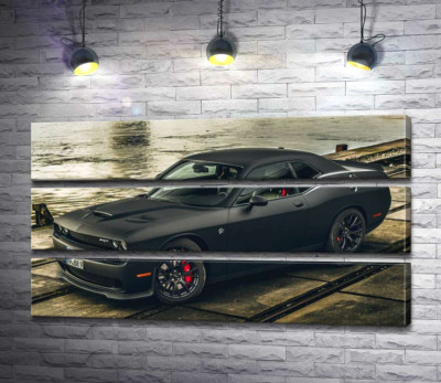 Модульна картина "Чорна матова модель автомобіля Dodge Challenger Hellcat"