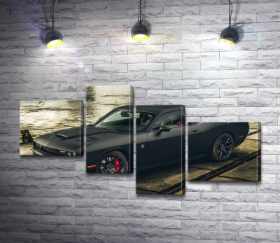 Модульная картина "Черная матовая модель автомобиля Dodge Challenger Hellcat"
