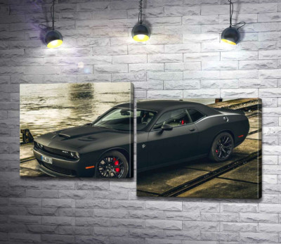 Модульная картина "Черная матовая модель автомобиля Dodge Challenger Hellcat"