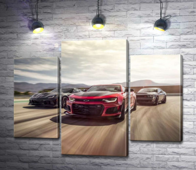 Модульная картина "Chevrolet Camaro ZL1 едет во главе спортивных автомобилей"