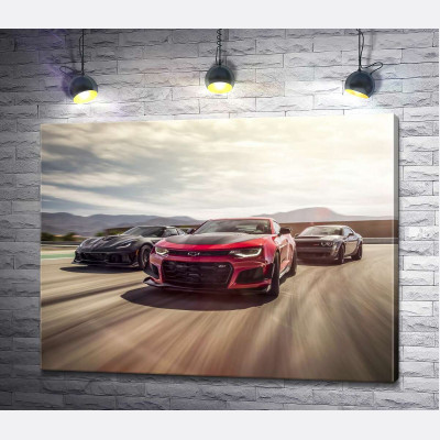 Chevrolet Camaro ZL1 їде на чолі спортивних автомобілів
