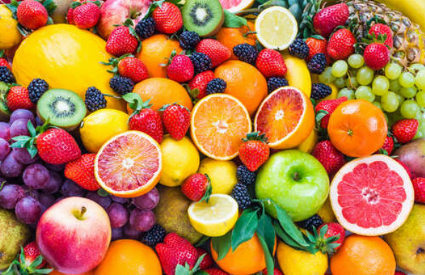 Цветной рай ягод и фруктов