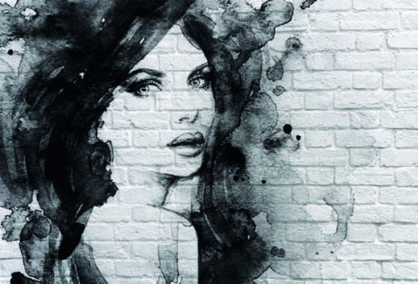 Портрет дівчини на стіні