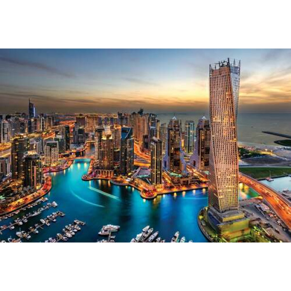 Вид на вечірні будинки затоки Дубай Маріна