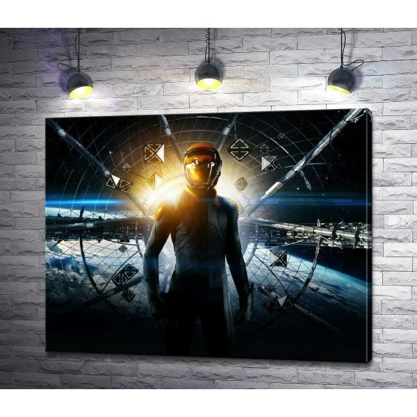 Силуэт главного героя в космическом костюме на постере к фильму "Игра Эндера" (Ender's Game)