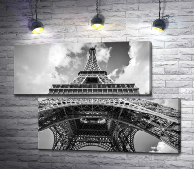 Модульная картина "Взгляд снизу на грандиозное сооружение Эйфелевой башни (Eiffel tower)"