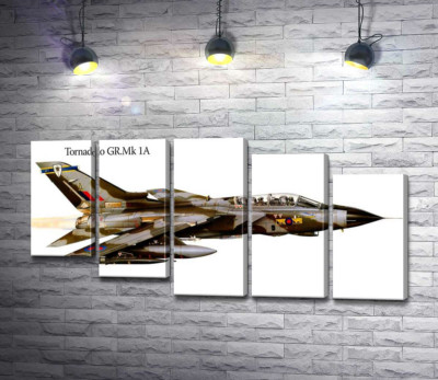 Британський літак-розвідник Panavia Tornado GR1A