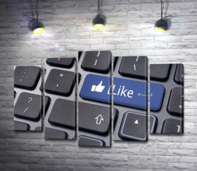 Модульная картина "Синяя кнопка "Like" на компьютерной клавиатуре"