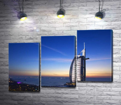 Модульная картина "Отель Джумейра (Jumeirah) в свете вечерних лучей"