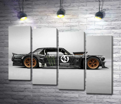 Модульная картина "Тюнингованный автомобиль Ford Mustang Hoonicorn автогонщика Кена Блока"