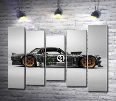 Модульна картина "Тюнінгований автомобіль Ford Mustang Hoonicorn автогонщика Кена Блока"