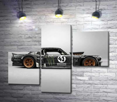 Модульна картина "Тюнінгований автомобіль Ford Mustang Hoonicorn автогонщика Кена Блока"