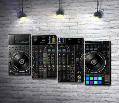 Модульна картина "Професійний DJ контроллер "Pioneer DDJ-RZX""