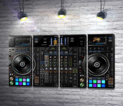 Модульна картина "Професійний DJ контроллер "Pioneer DDJ-RZX""