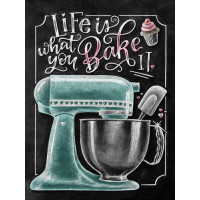 Кухонный комбайн и мотивационная фраза "Life is what you bake it"