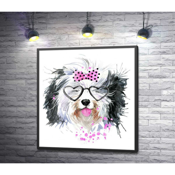 Черно-белая собака в очках и с бантиком