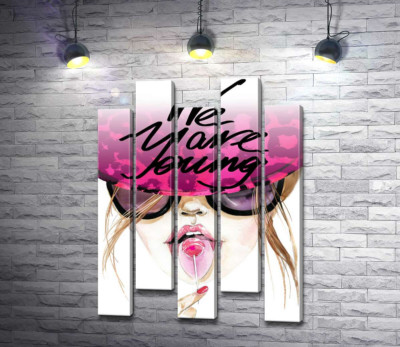 Модульна картина "Дівчина з льодяником в рожевій шляпі з написом "we are young""