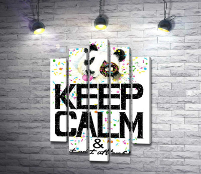 Панда с мягким донатсом над надписью "keep calm and don't eat after 6 p.m."