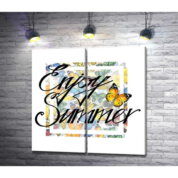 Вишуканий напис " enjoy summer" на фоні метеликів