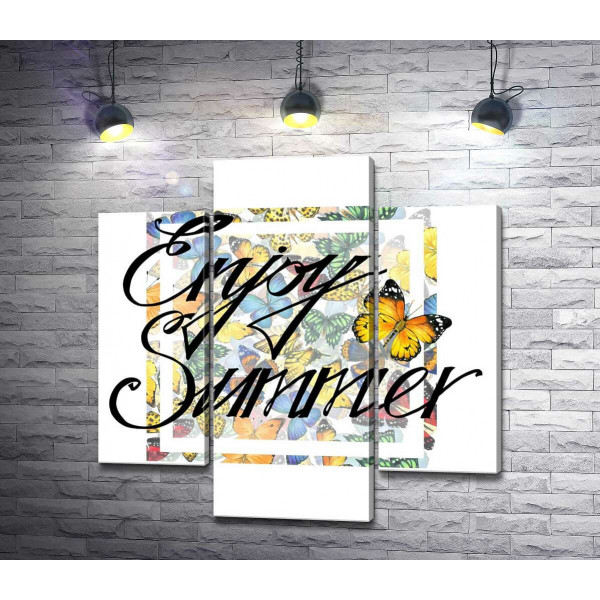 Изысканная надпись "enjoy summer" на фоне бабочек