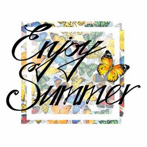 Вишуканий напис " enjoy summer" на фоні метеликів