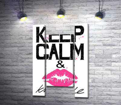 Модульная картина "Розовый отпечаток губ среди надписи "keep calm and kiss me""