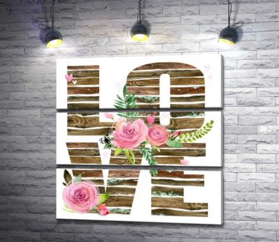 Деревянные буквы "love" украшены розами