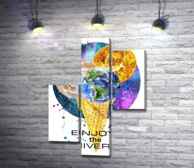 Ріжок морозива з планетами та написом "enjoy the universe"