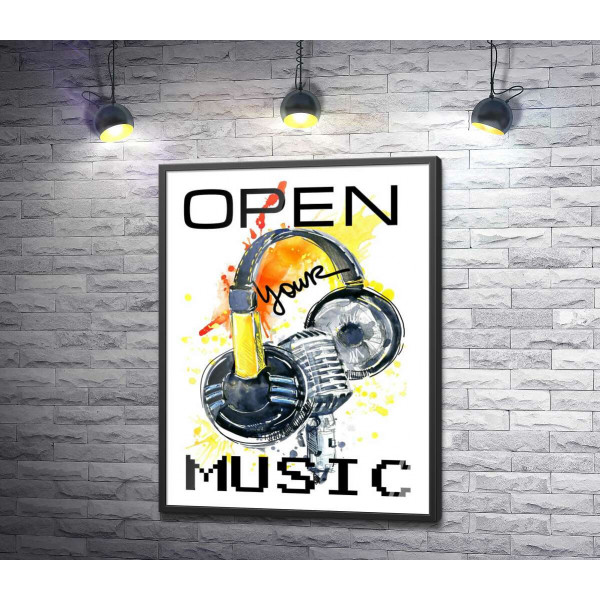 Наушники и микрофон на оранжевом фоне с надписью "open your music"