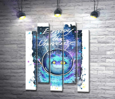 Монстр с голубой шерстью летает в космосе с надписью "Enjoy the Universe"