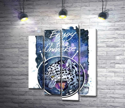 Пятнистый леопард в космосе под названием "Enjoy the Universe"