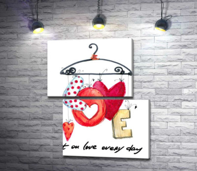 Модульная картина "Цветные буквы "love" висят на вешалке"
