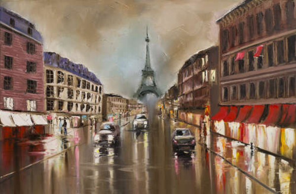 Мокрая дорога осеннего Парижа ведет к Эйфелевой башне (Eiffel tower)